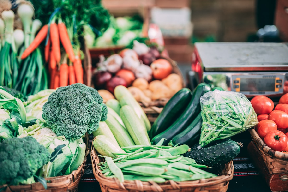 Fiber, resistant starch, and glucose stability